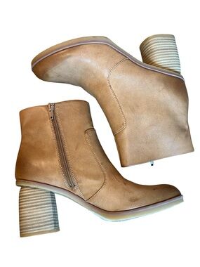 Korks Destiny Women’s Heeled Ankle Bootie Size 9 Tan Side Zip Boots